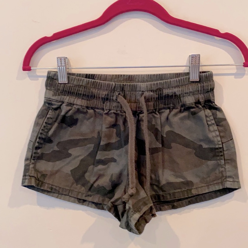 TNA camo shorts